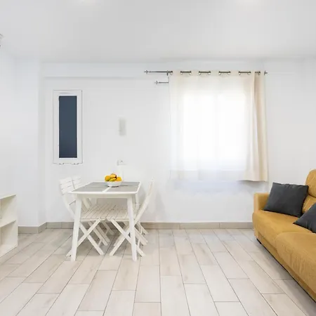 Home2book Cozy Cruz Urban Center *